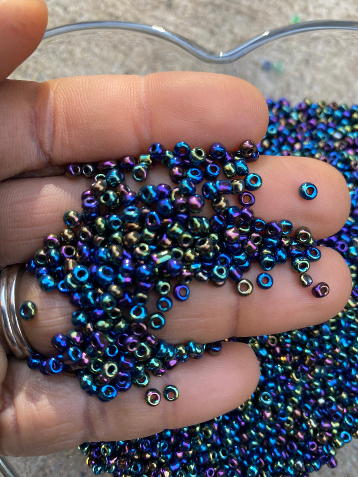 3mm- 8/0 beads,  Iridescent Black - Rainbow Black- beads, 8/0 Seed Beads Glass Beads, 450 Grams