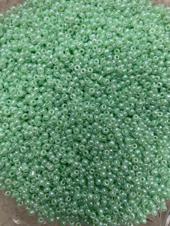 3mm Glass beads - Mint Green beads,  Pale Green beads, 8/0 Seed Beads Glass Beads, 450 Grams