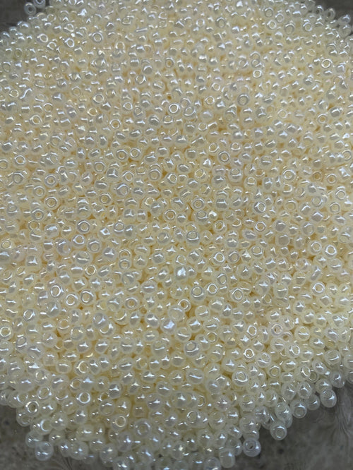 3mm Glass beads - Pearly Cream beads,  8/0 Seed Beads Glass Beads, 450 Grams