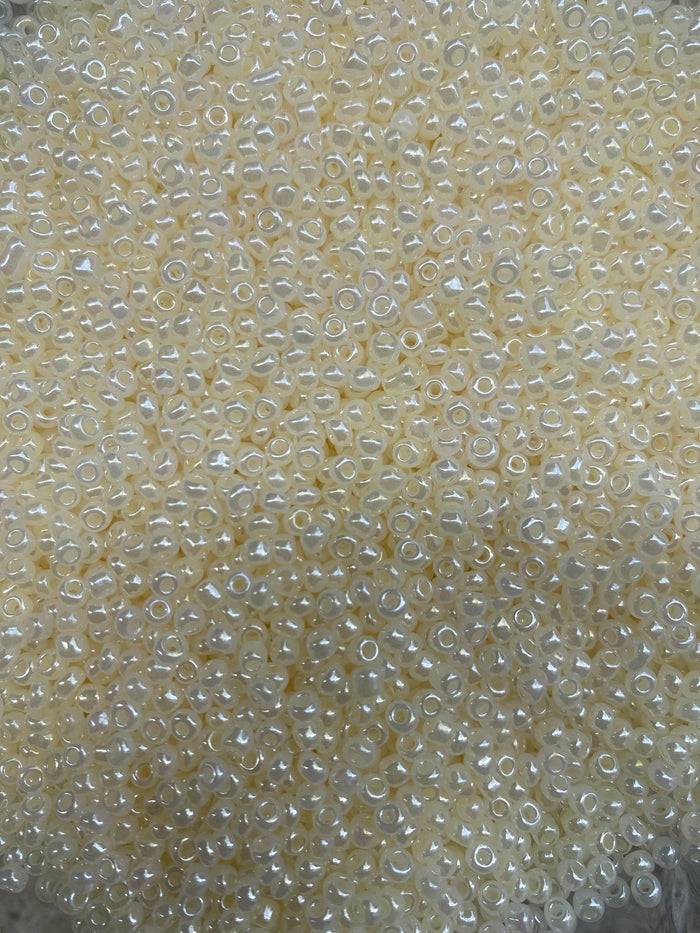 3mm Glass beads - Pearly Cream beads,  8/0 Seed Beads Glass Beads, 450 Grams