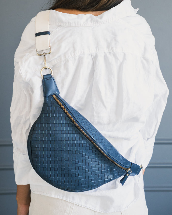 Amy Crossbody Bag | Navy Everyday Vegan Leather Purse
