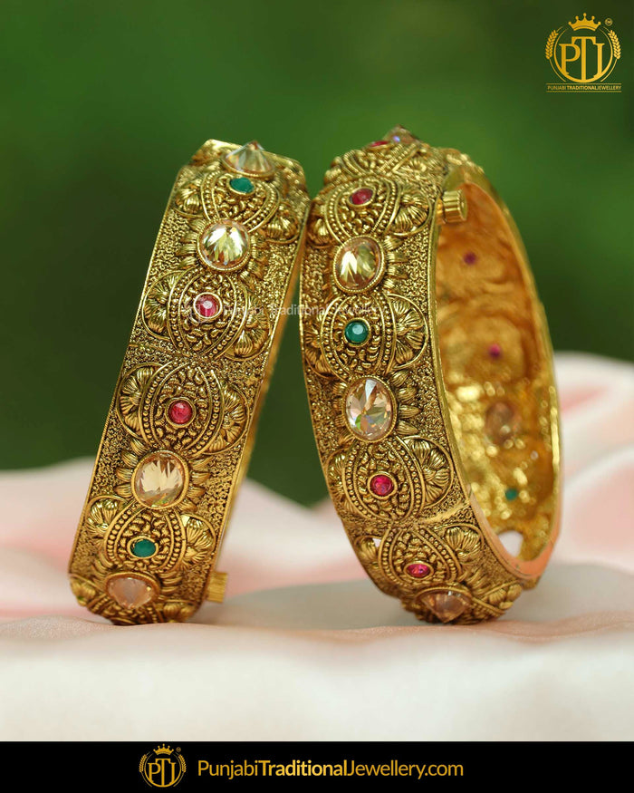 Antique Gold Finished Rubby Green Gokhdu bangles Openable Bangles (Pair) | Punjabi Traditional Jewellery Exclusive