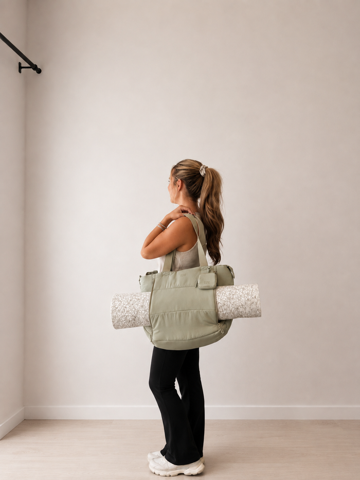 Chloe Yoga Bag | Gym Bag - Pistachio Green