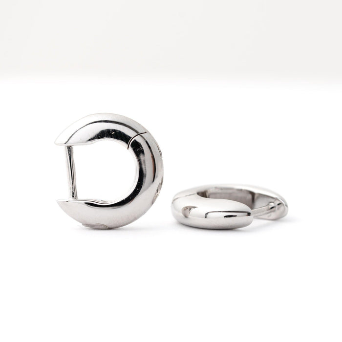 Classic Huggie Hoop