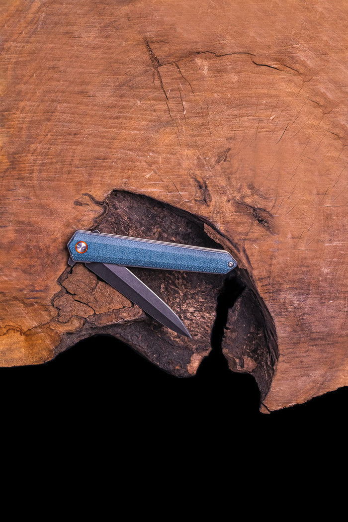 CUSTOM ENGRAVED BLUE POINT KNIFE-1