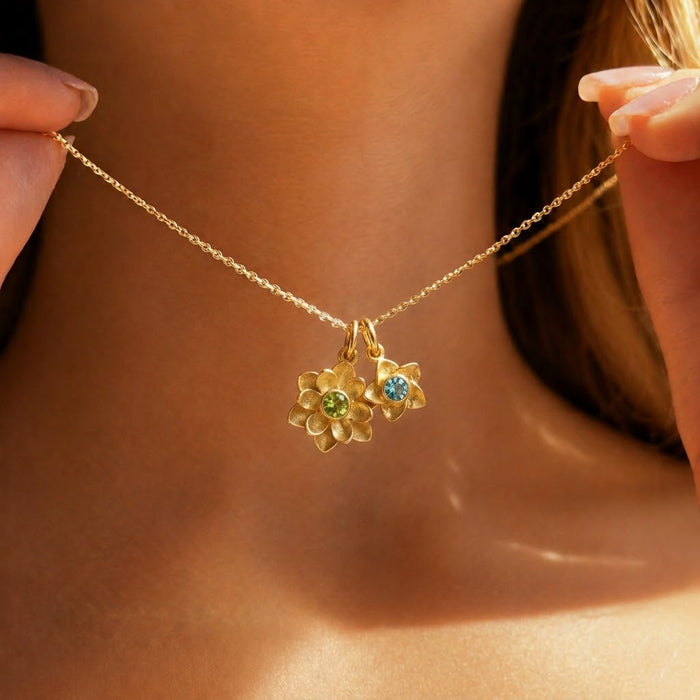 Custom mom and kids birthstone flower necklace with large flower charm for mom and smaller flower charms for children, personalized family jewelry gift.