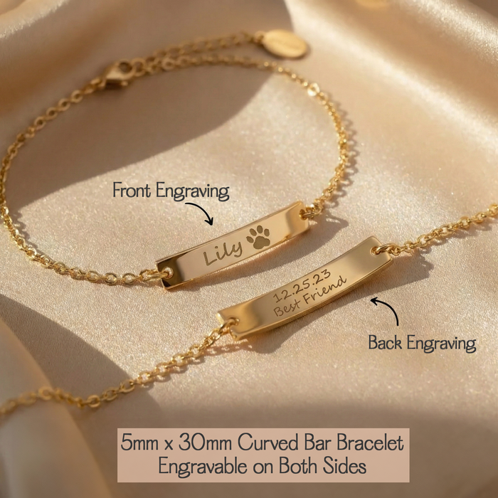 An image showing that the front and back side of the bar bracelets can be engraved with names, paw prints and special messages.
