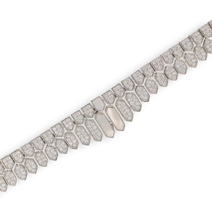 Daglina White Shield Mother-of Pearl Bracelet