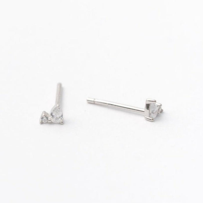 Dainty Cluster Stud Earring