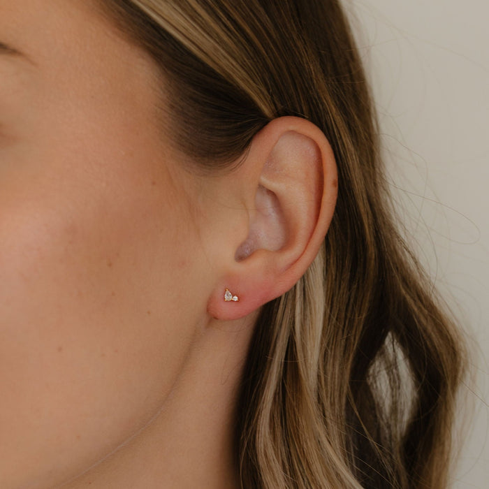 Dainty Cluster Stud Earring