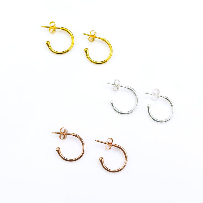 Dainty Gold Hoop Earring, Huggie Hoop, Gold Chunky Hoop, Minimalist Stacking Hoop Earring
