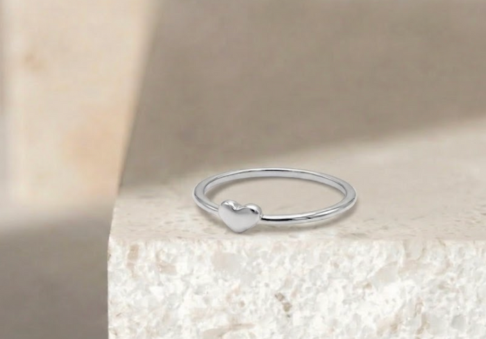Dainty Heart Ring