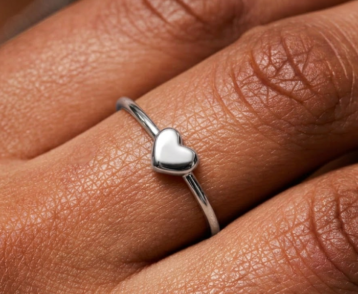 Dainty Heart Ring