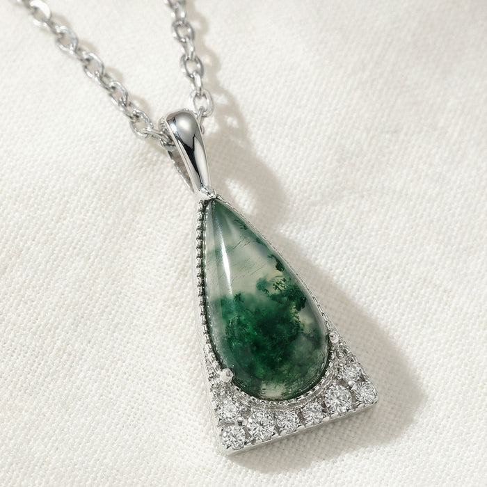 Éloïse Moss Green Teardrop Necklace