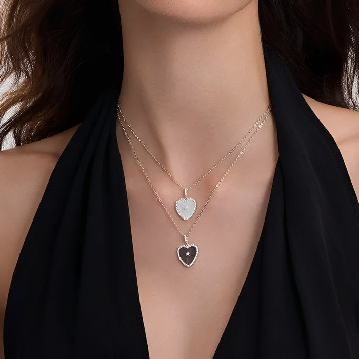 Émaillé Black Shell Heart Necklace