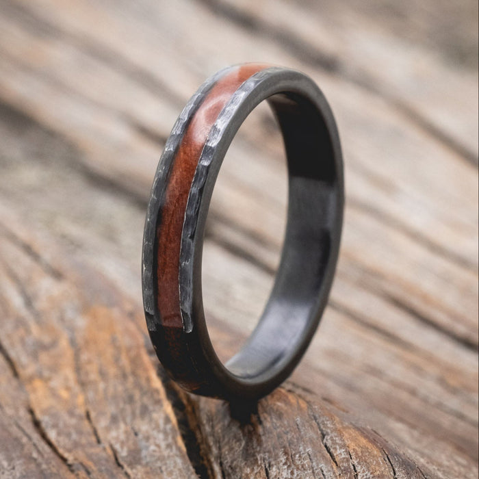Black Zirconium / 4mm / Hammered