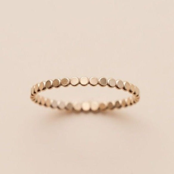 FLAT BEADED RING