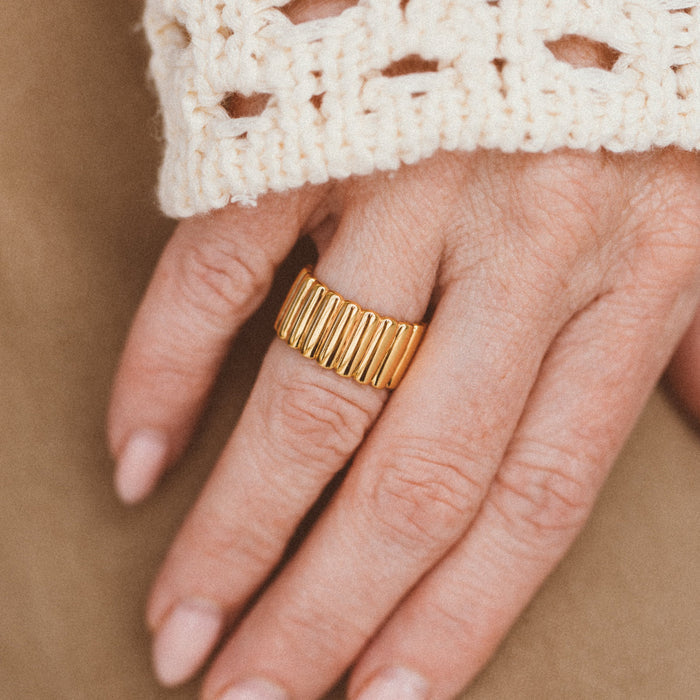 Fluted Cigar Ring