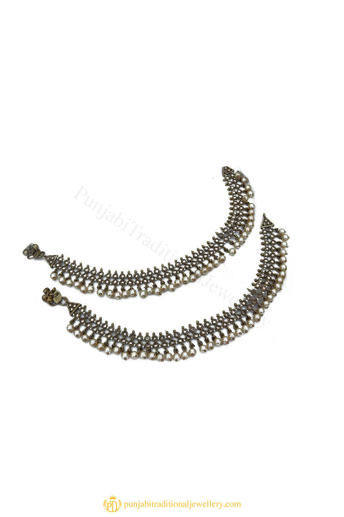 Gold Finished Payal by PTJ