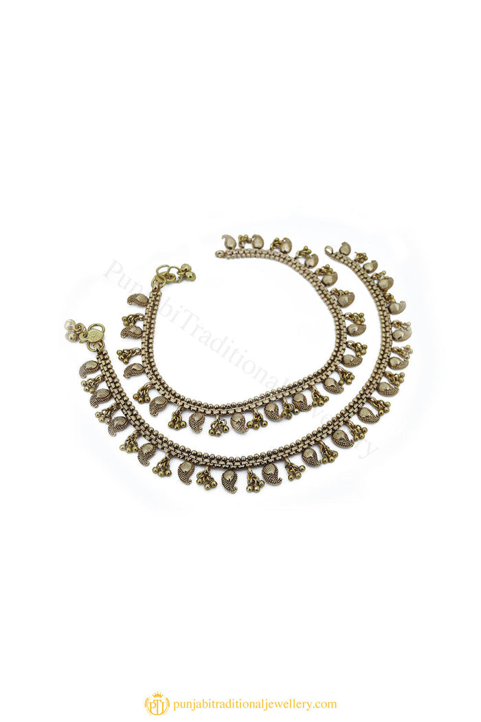 Gold Finished Payal by PTJ