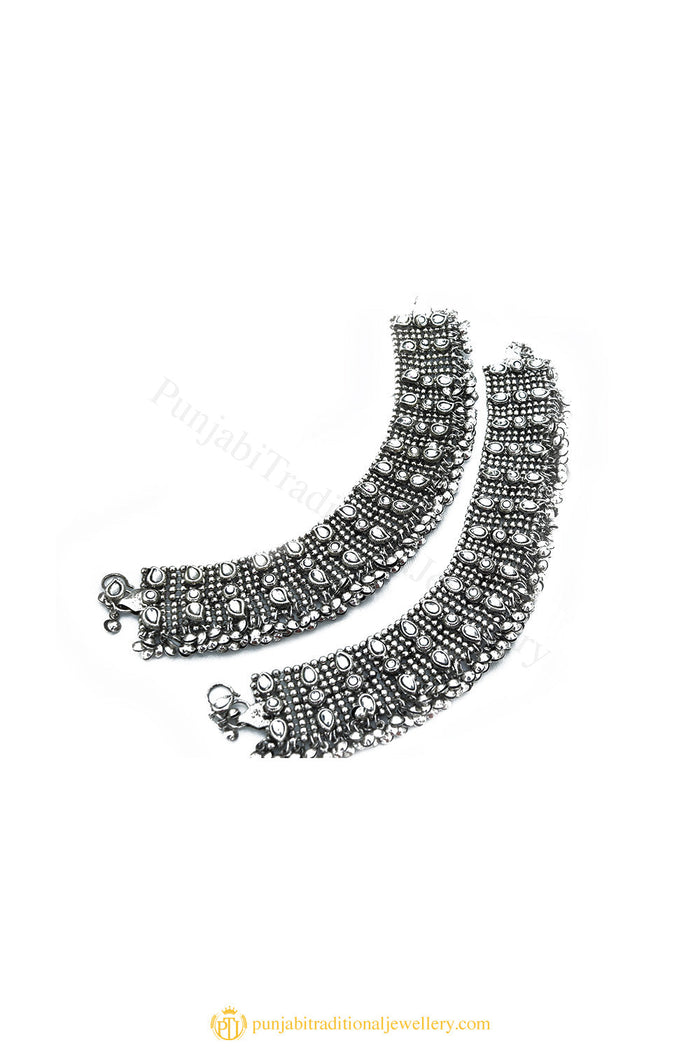 Gold Finished Payal by PTJ