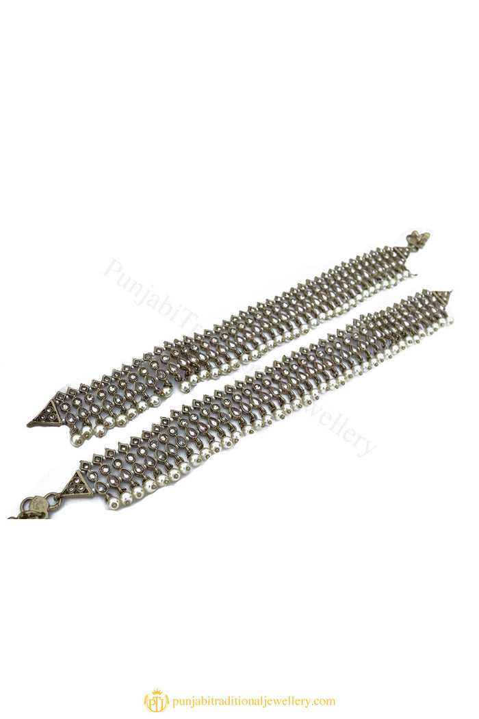 Gold Finished Payal by PTJ