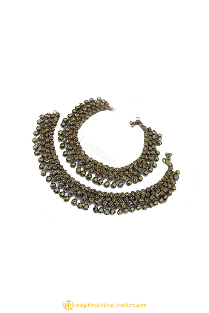 Gold Finished Payal by PTJ
