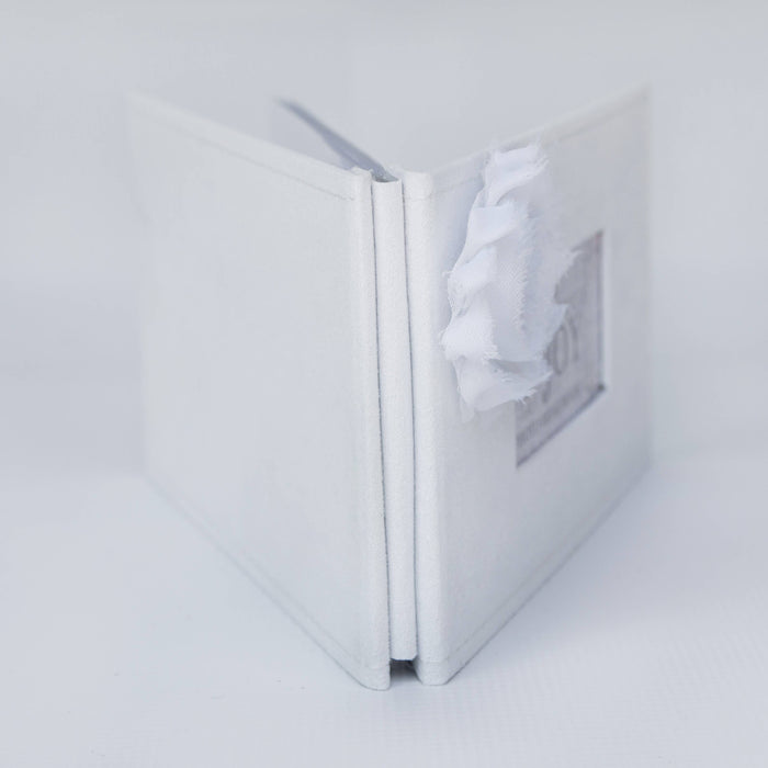 Grandma's Joy Brag Book: Photo Album for Grandmother