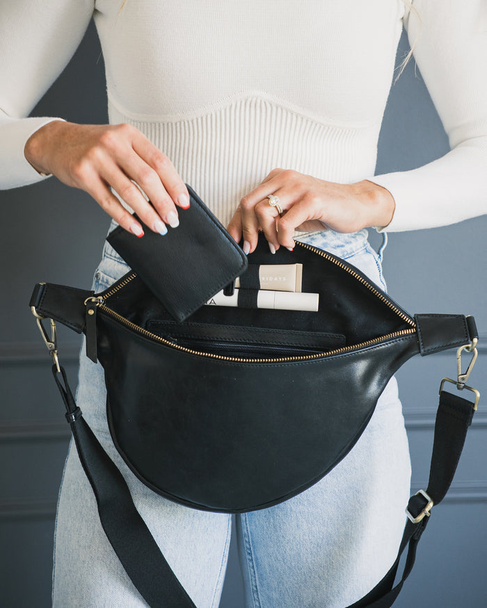 Harper Wallet | Ebony Vegan Leather RFID Compact Card Holder
