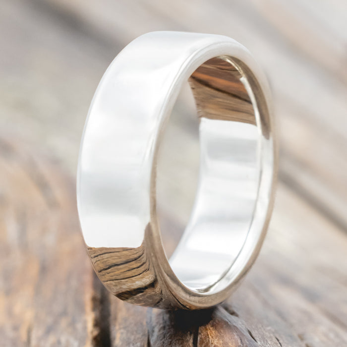 Silver / Polished