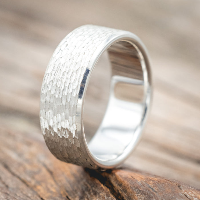 Silver / Hammered
