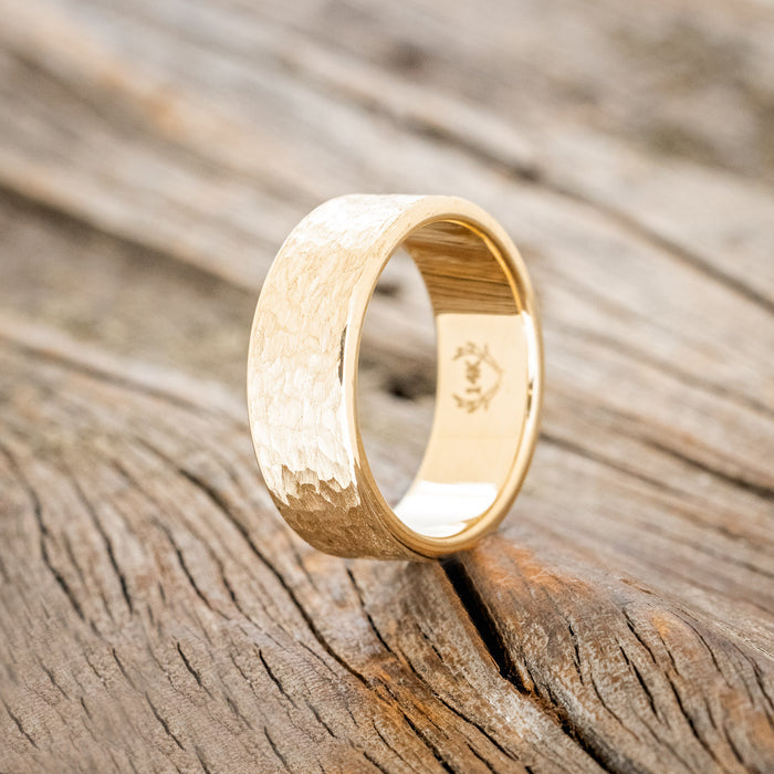 14K Yellow Gold / Hammered