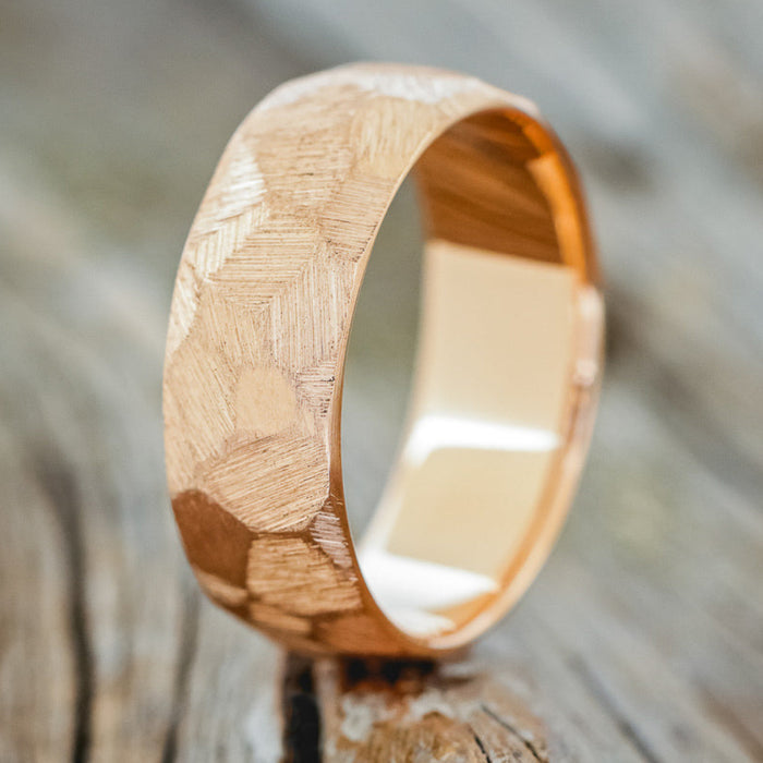 14K Rose Gold / Faceted