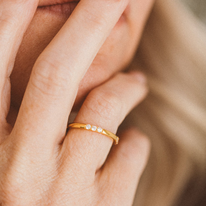 Spaced CZ Cluster Ring