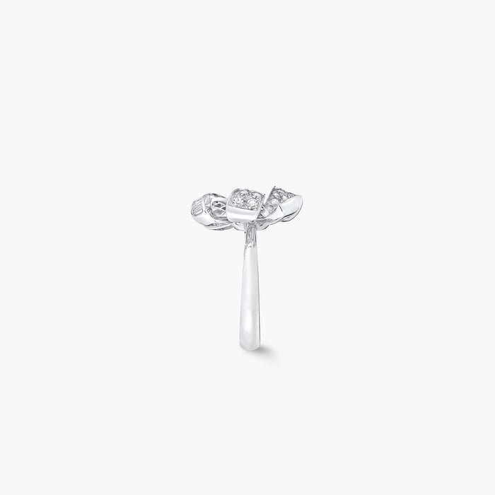 Stylisé White Butterfly Ring
