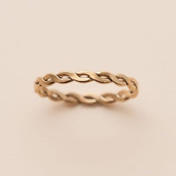 WOVEN RING